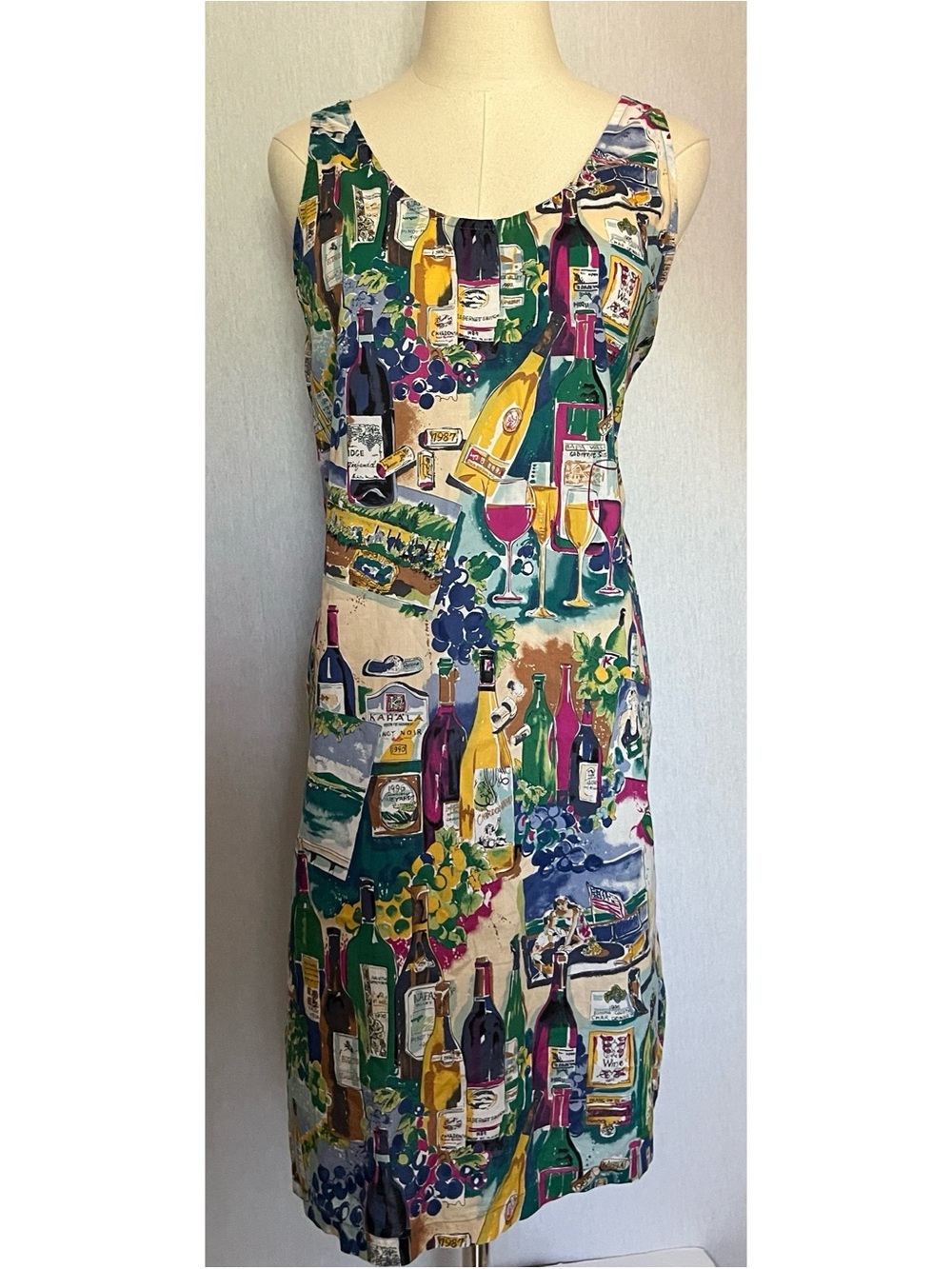 Vintage Kahala Sleeveless Wine Themed Made in Hawaii 100% Shift Dress